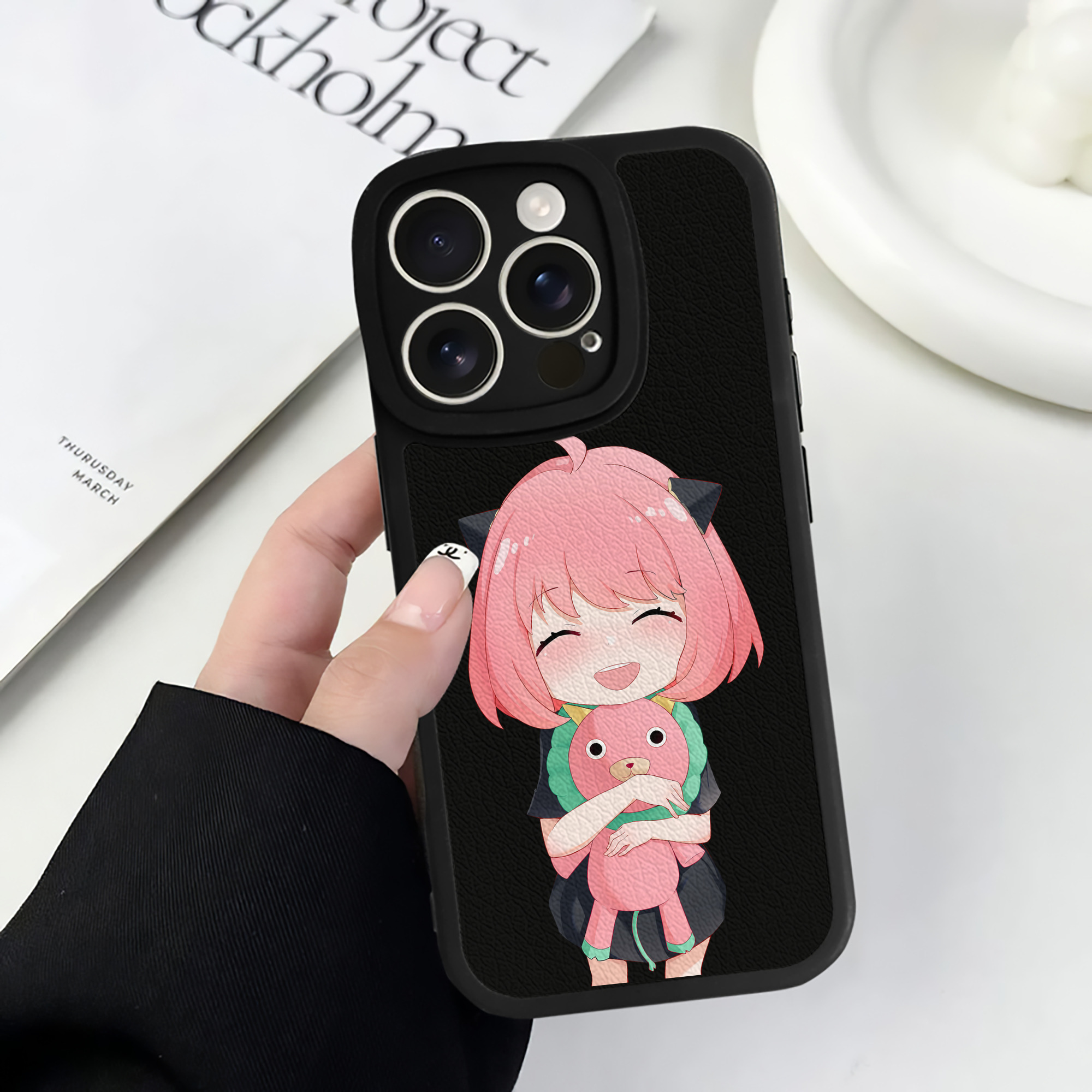 （画像用） SPY×FAMILY间谍家家酒 【iPhone 16シリーズ対応】シリコンスマホケース（レザー調） 材質：シリコン